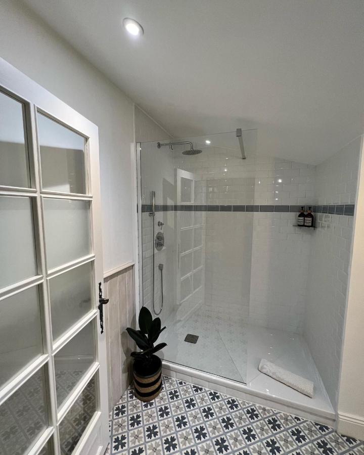 La Girarde Bed and Breakfast Saint-Quentin-de-Caplong Εξωτερικό φωτογραφία