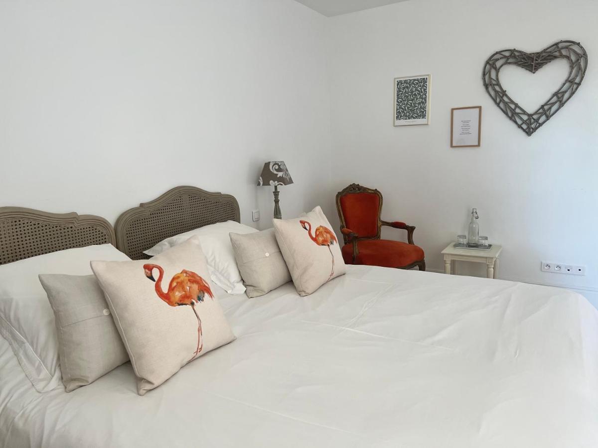 La Girarde Bed and Breakfast Saint-Quentin-de-Caplong Εξωτερικό φωτογραφία
